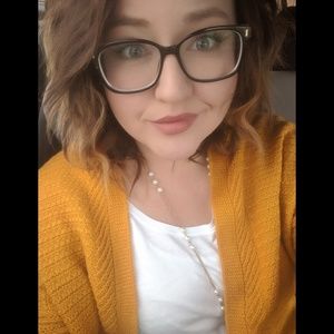 Meet your Posher, Amber